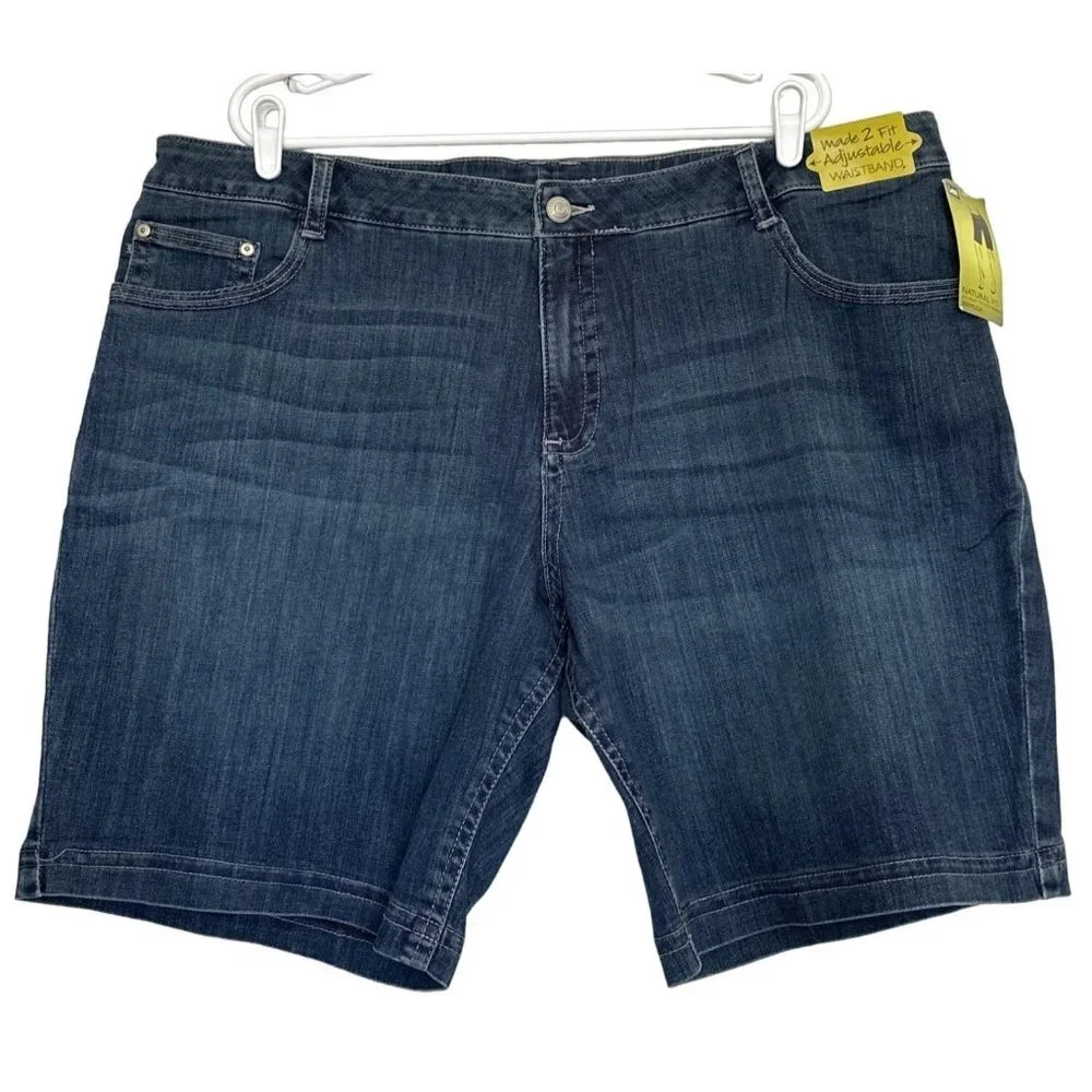 Lee Natural Fit Bermuda Short Gauntlet Womens Plus Size 24W Medium Mid Rise Blue - Picture 1 of 7